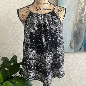 NWT No Boundaries 
Excellent Conditions 
No rips no tears
Size 11/13
120A